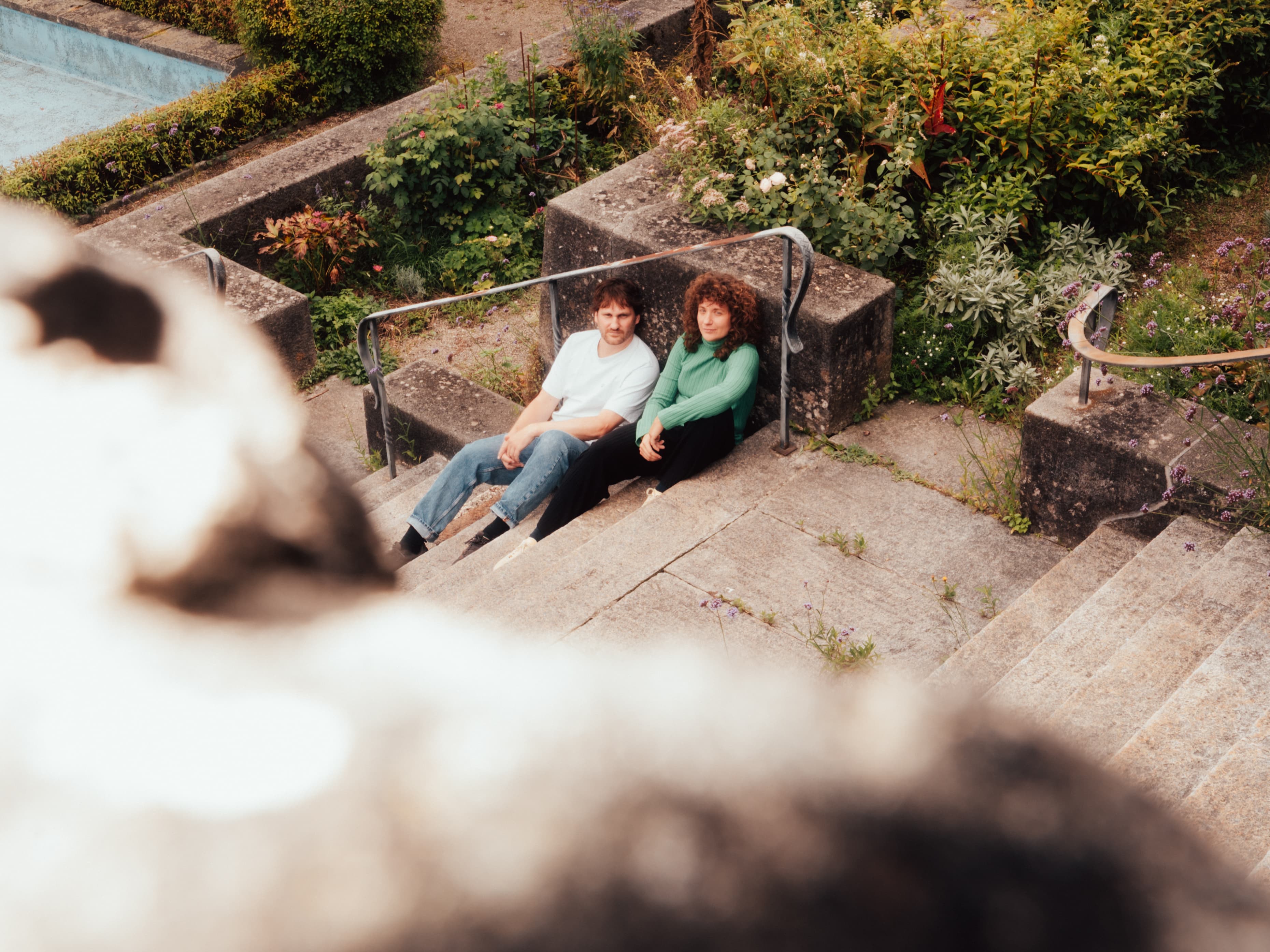 Porträt von Kezia Zurbrügg und Patrik Näpflin, fotografiert von Sam Aebi