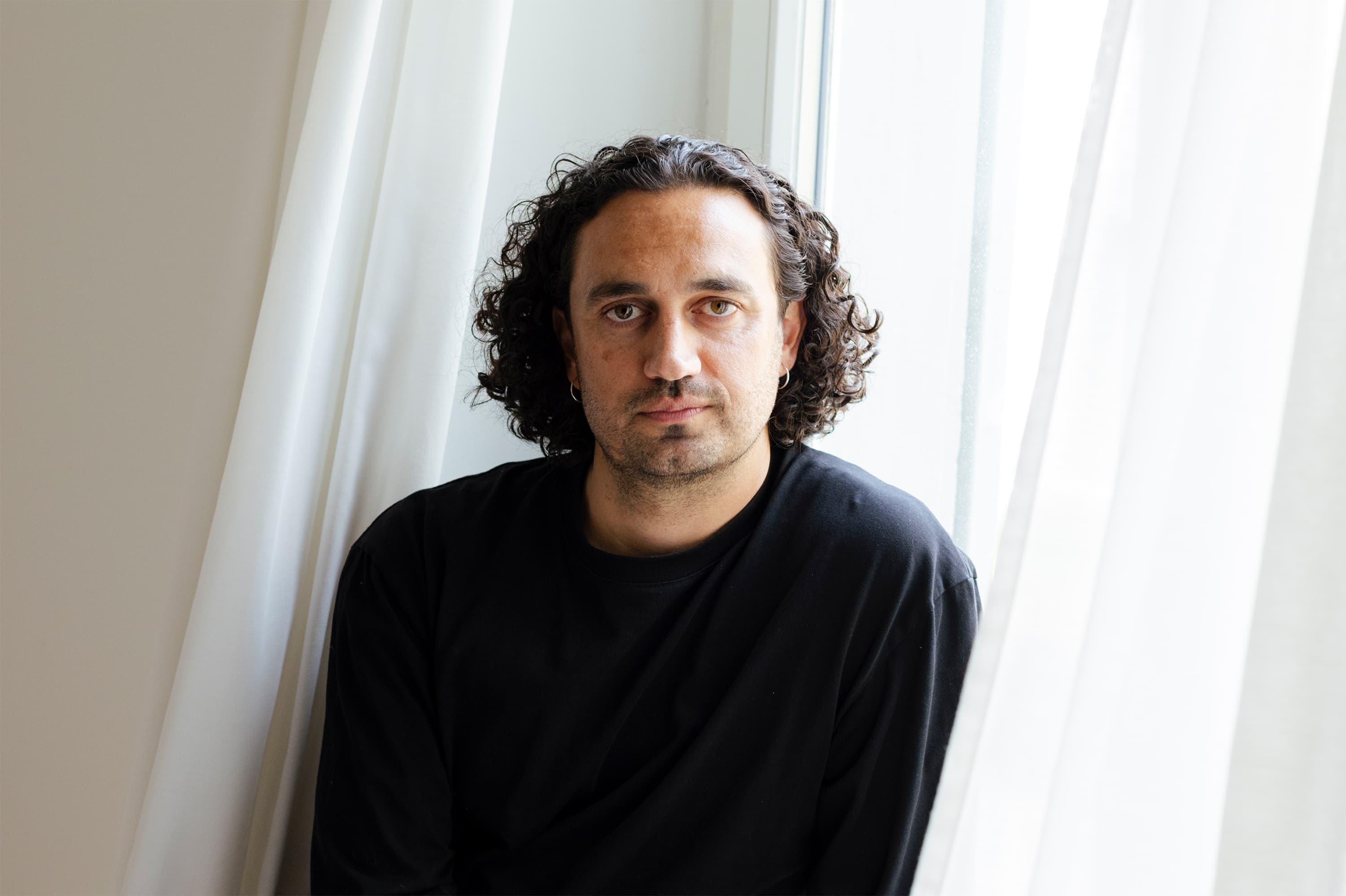 Porträt von Benyamin Khan, fotografiert von Kim da Motta